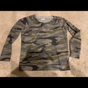 Super cute NWOT Maurices Camo pullover! Size L